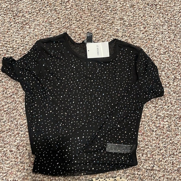 BUNDLE 2 Skirts, 2 sweaters, 1 sparkle top and cropped jacket - Picture 2 of 7